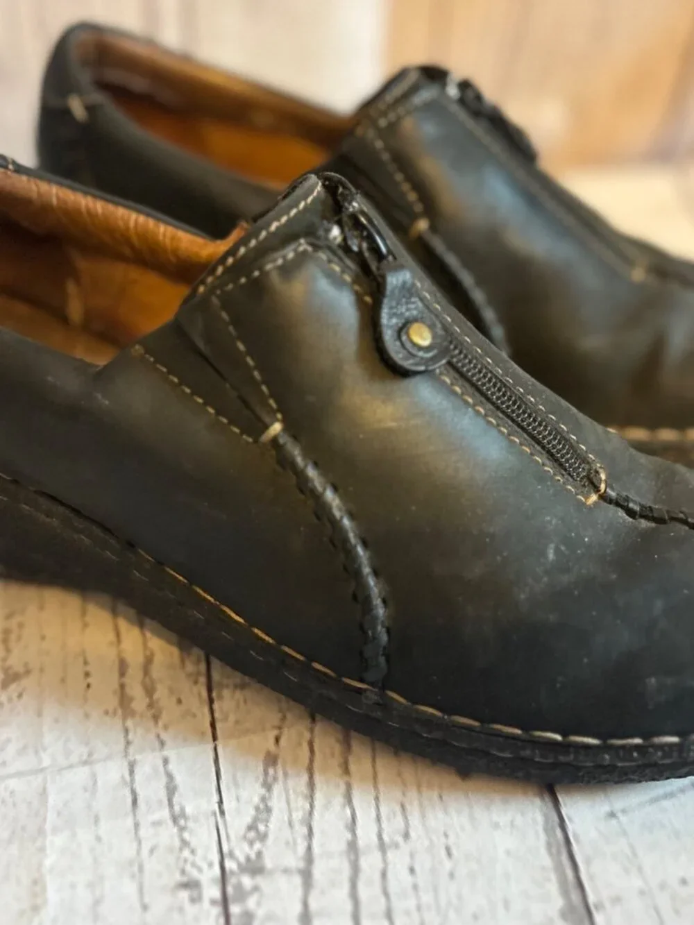 Clarks Autisan Black Leather Active Wear Comfortable Loafer Women’s Size 11M